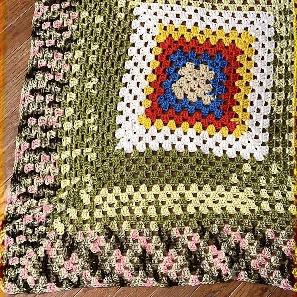 Beautiful vintage granny square blanket throw handmade colorful 38 inch square